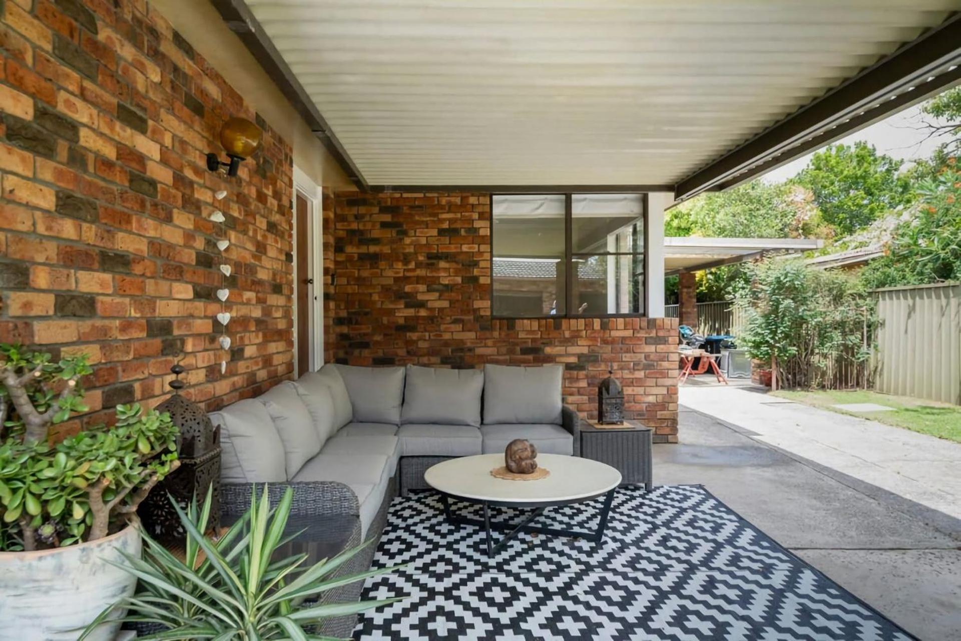 Oak Retreat Bliss By The Beach Warriewood Exterior photo
